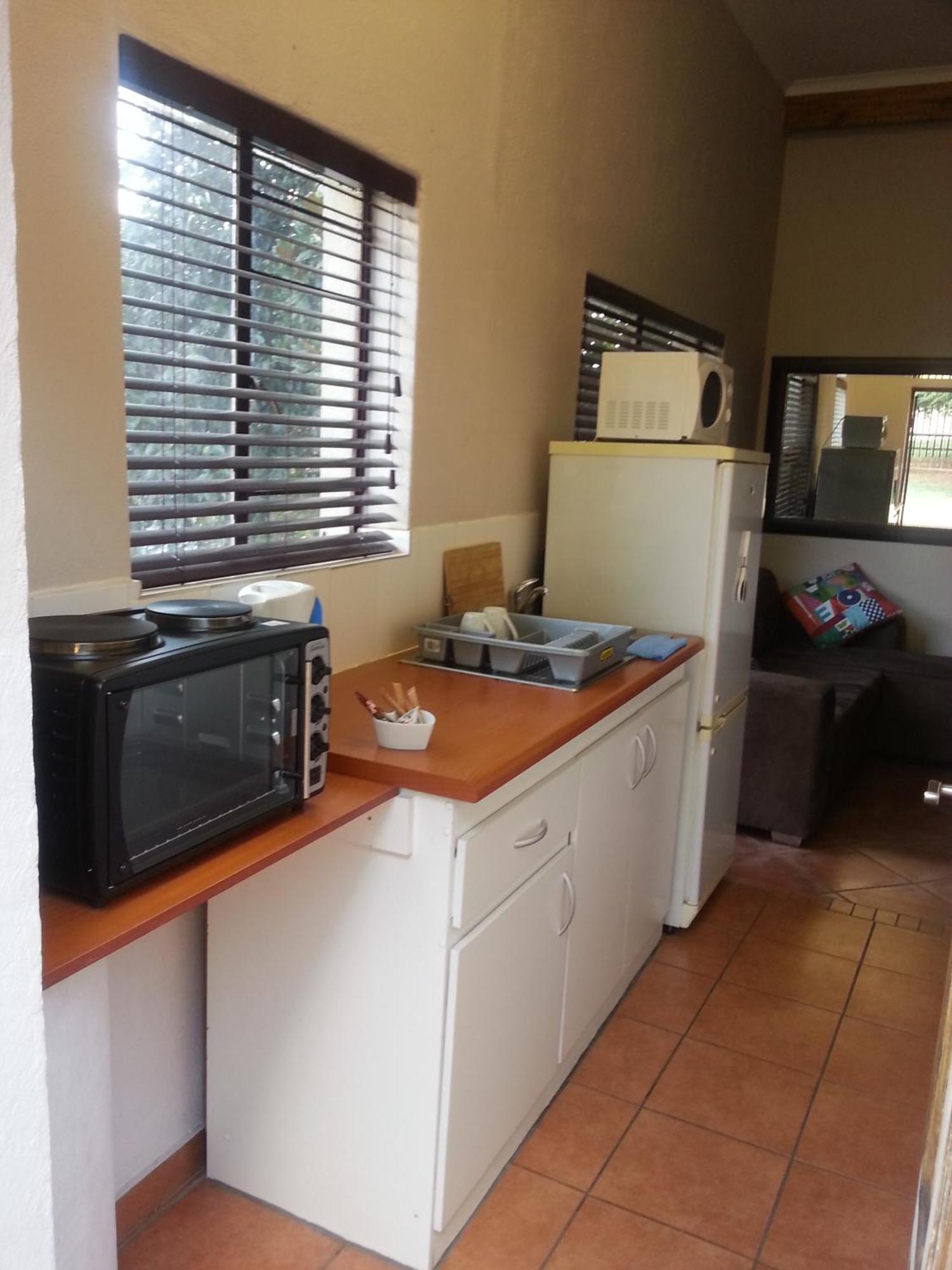 Private Apartments & Biz Stays Pretoria Bilik gambar