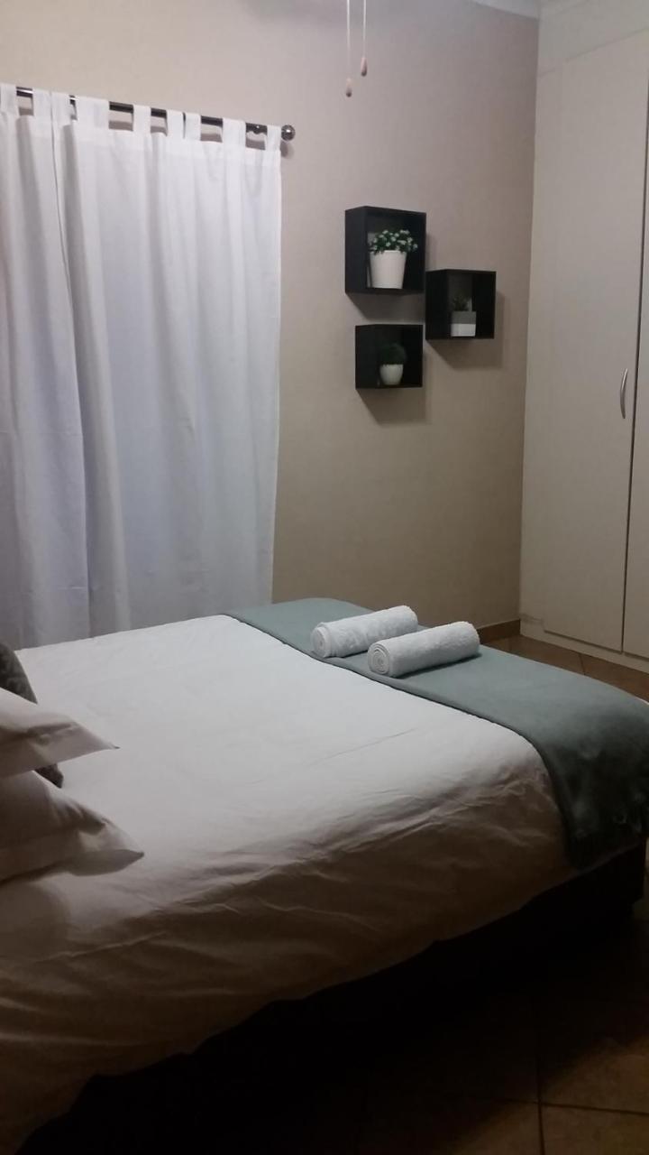 Private Apartments & Biz Stays Pretoria Luaran gambar